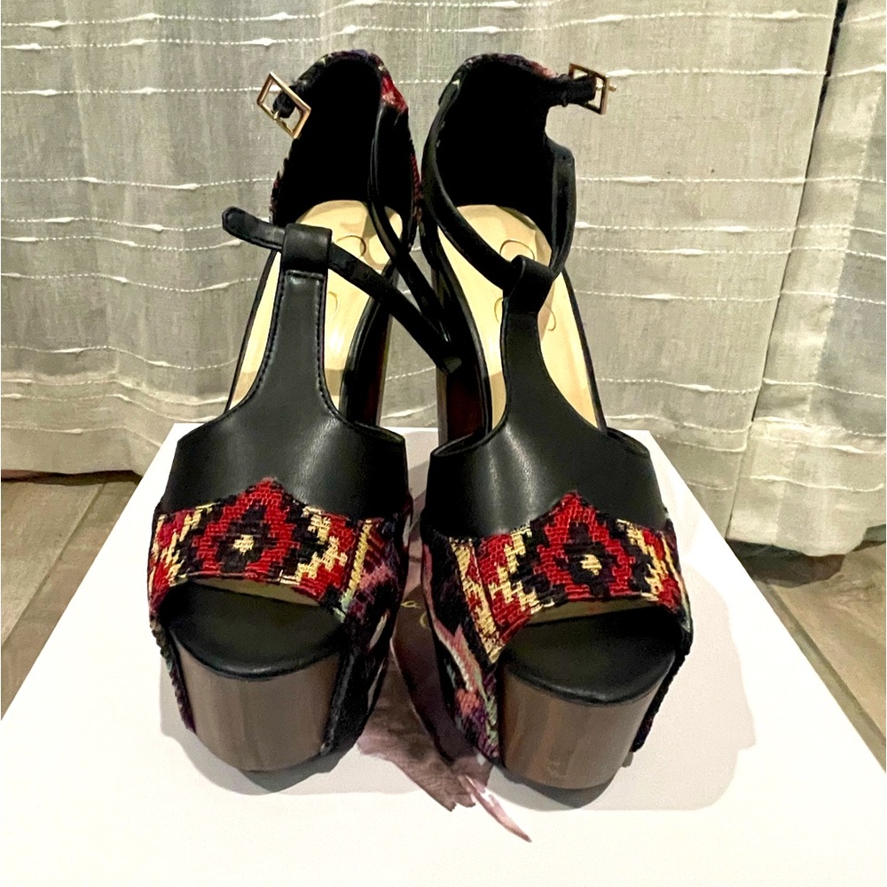 Js- Danny Size 8m 5 1/2 In Heels - image 1